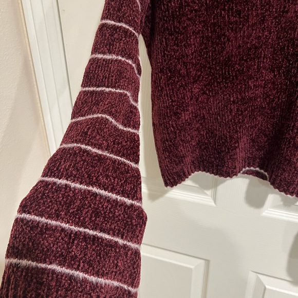 CROPPED CHENILLE SWEATER - Picture 2 of 5